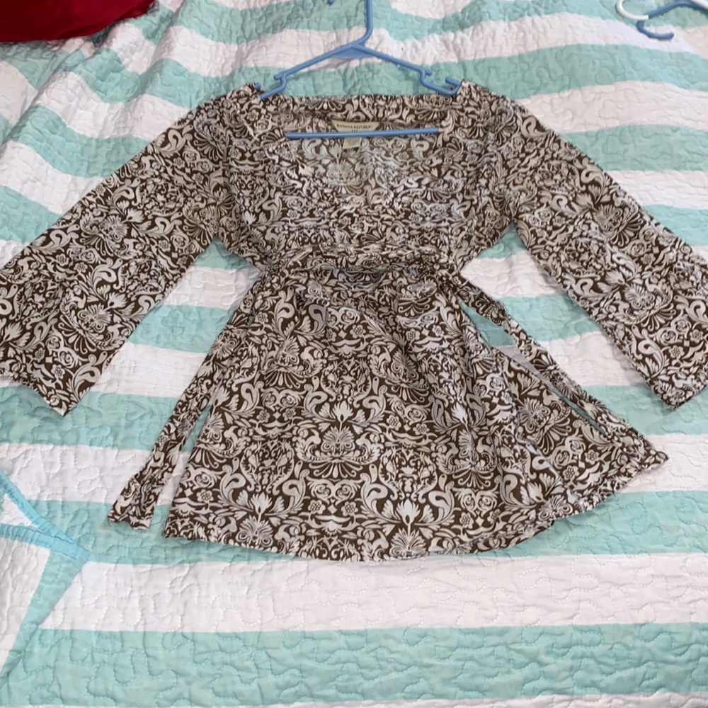 Like New BR Tunic Top